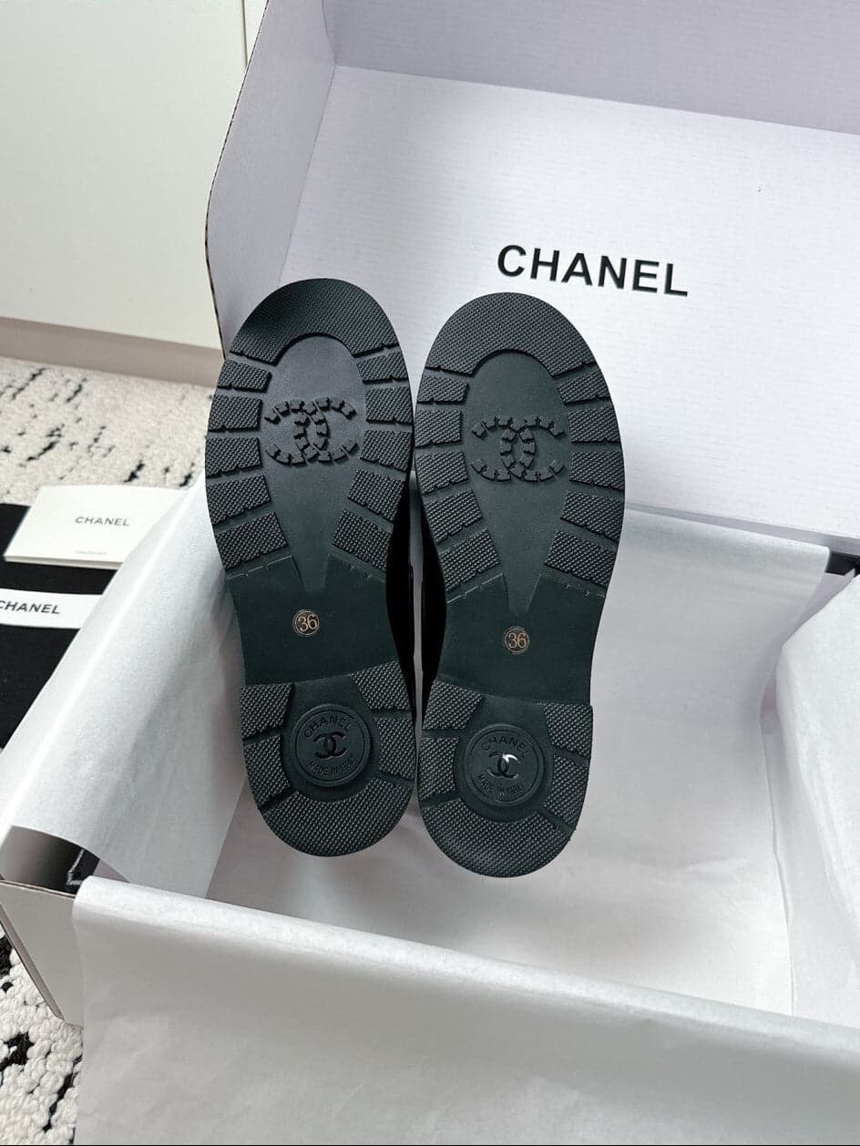 Derby Chanel 25 Edition black