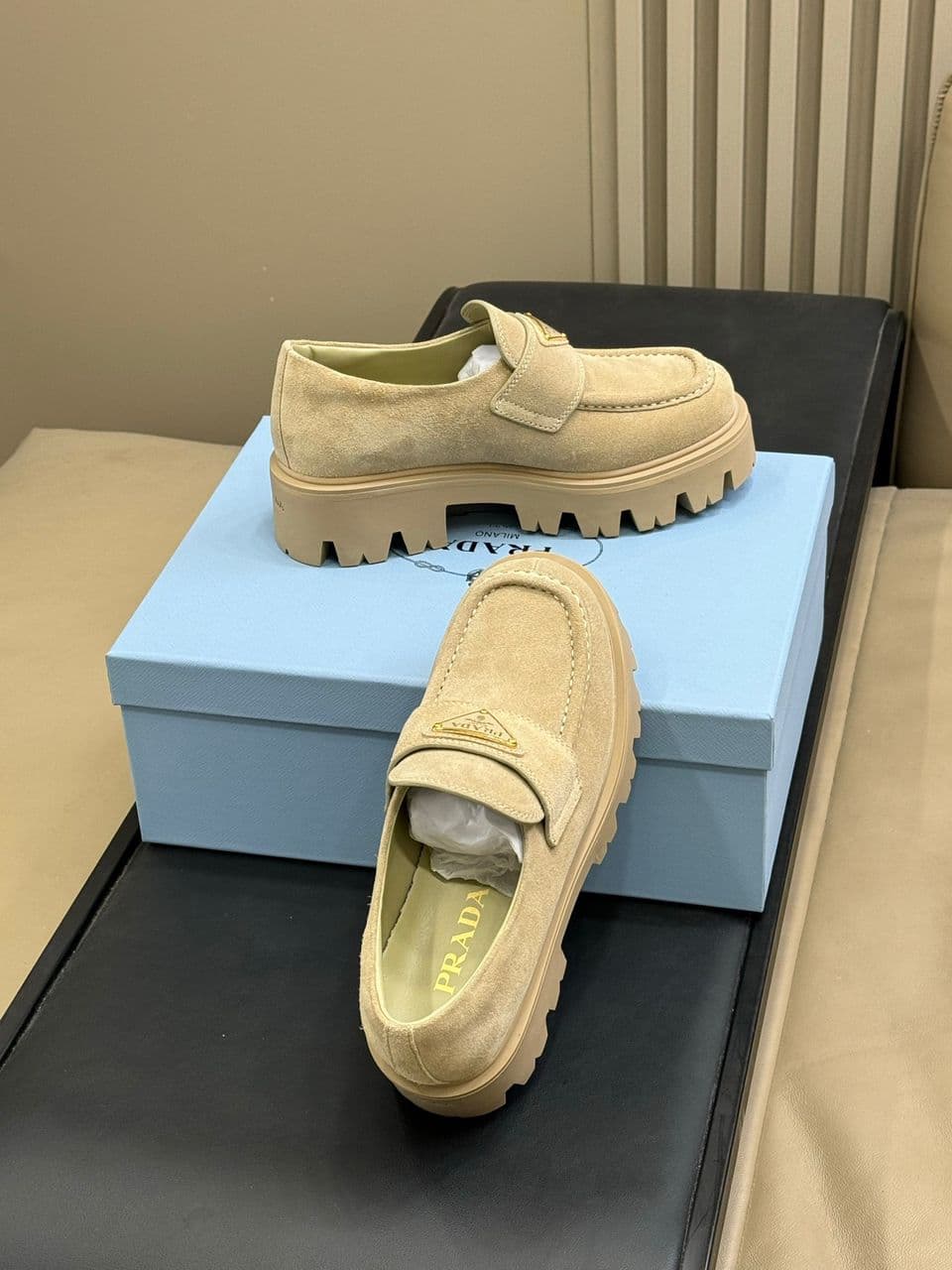 Mocassim Prada Camurça