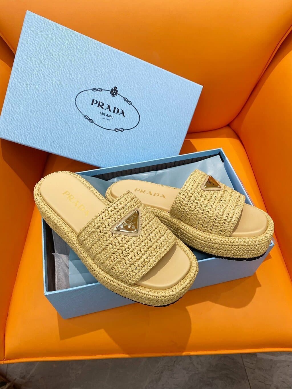 Prada Sandália flatform