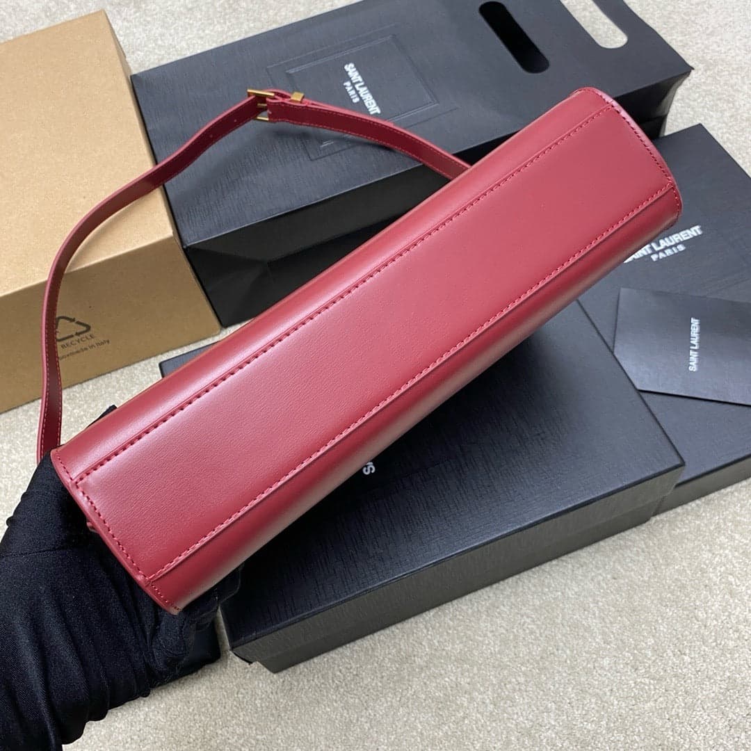 Saint Laurent Manhattan Small Shoulder Bag Red Ferragens Douradas