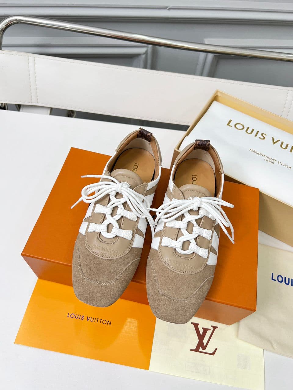 Sneakerina LV